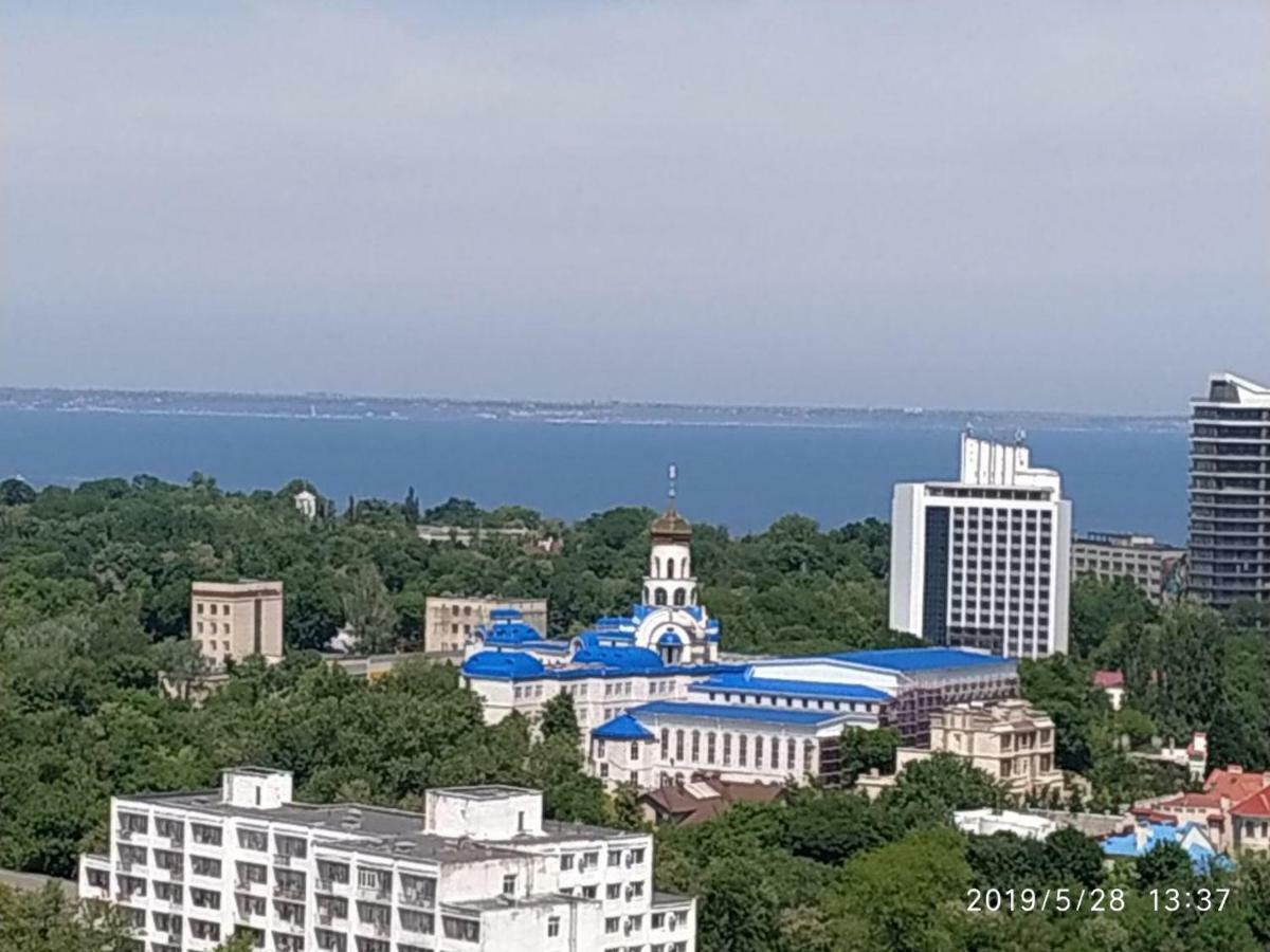 Arcadia Vip Apartments Sea View! Odessa Zewnętrze zdjęcie