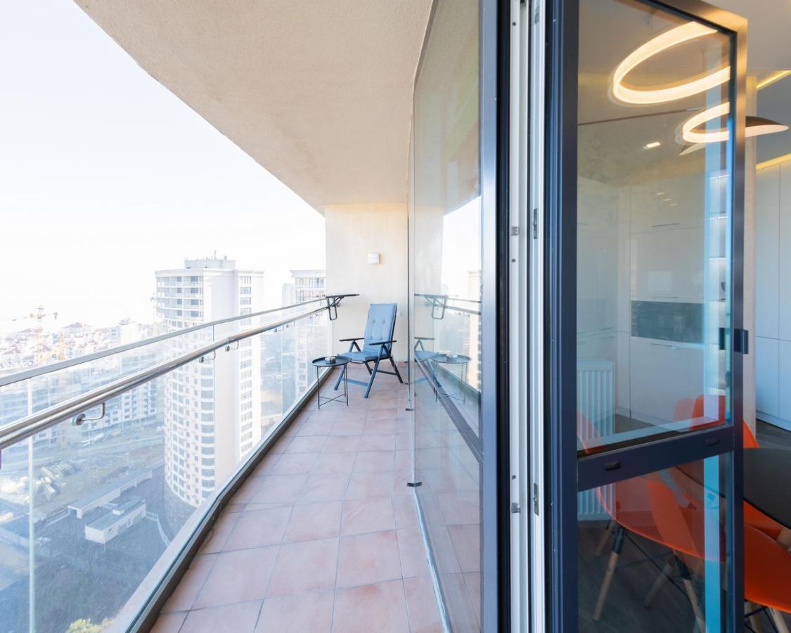 Arcadia Vip Apartments Sea View! Odessa Zewnętrze zdjęcie